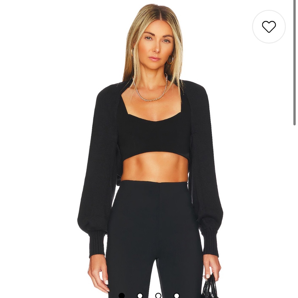 Farrah Shrug in Black
L'Academie